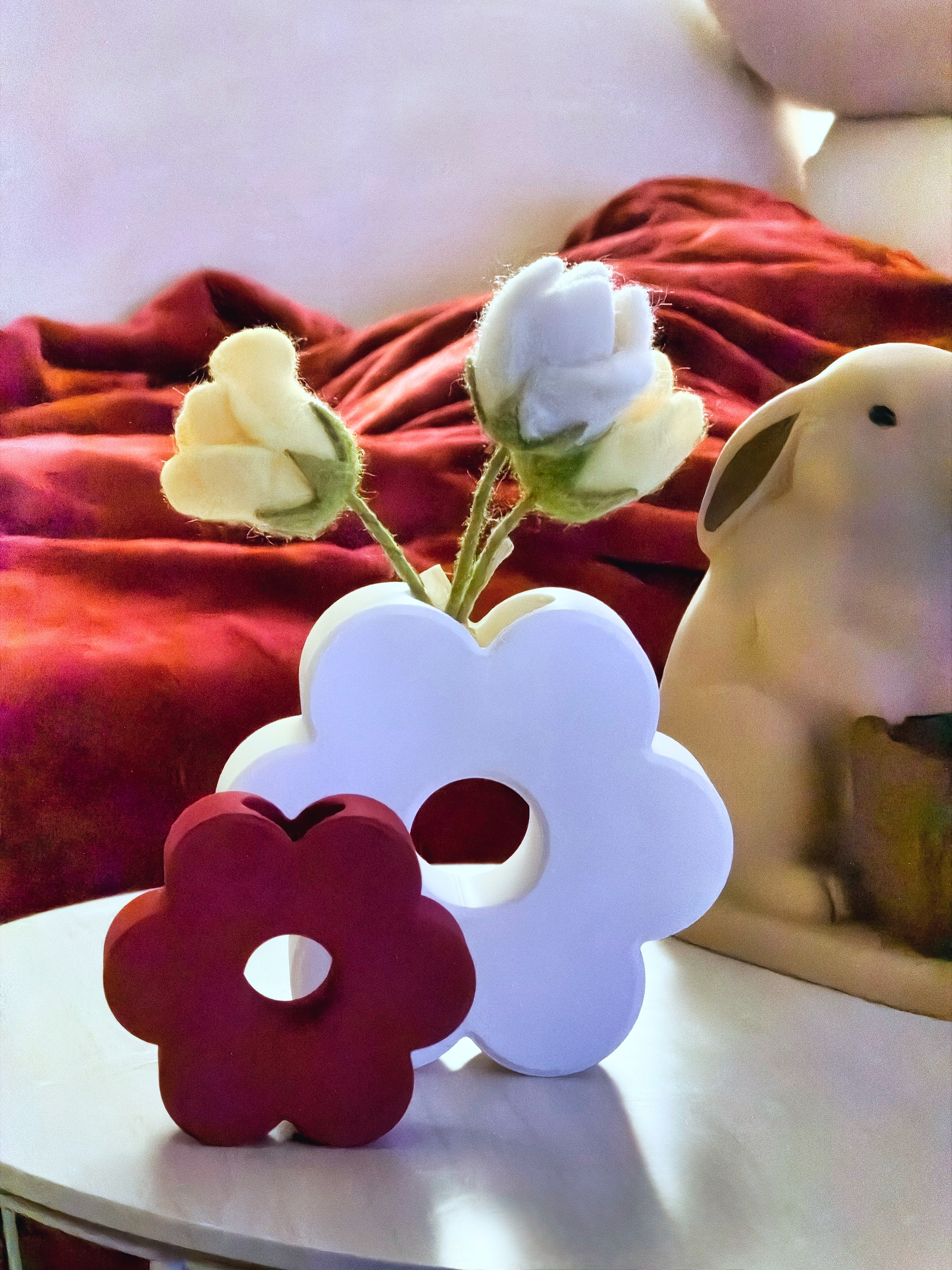 Miniatura 1 do modelo 3D Flower Vase – Daisy Shape