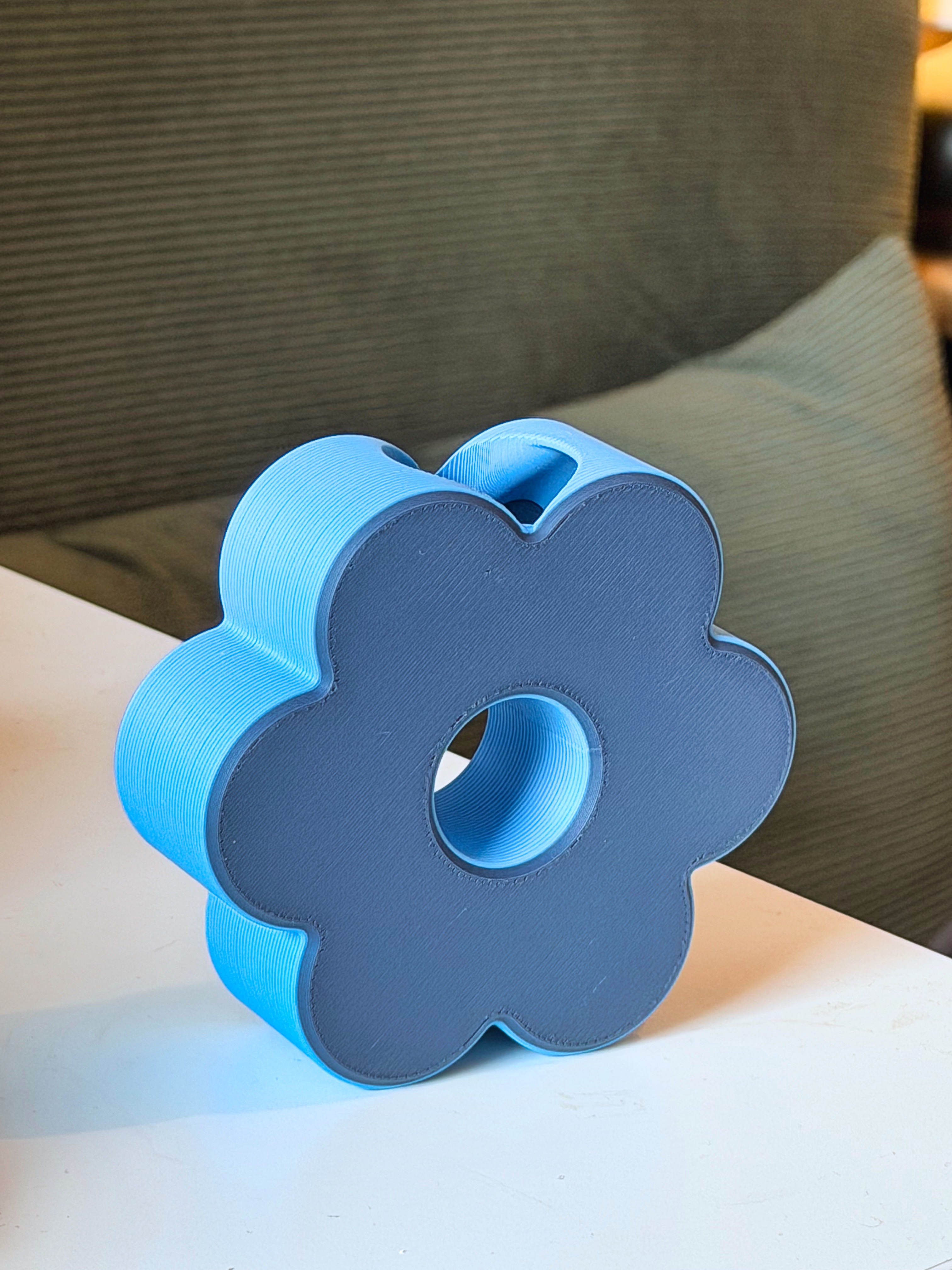 Miniatura 3 do modelo 3D Flower Vase – Daisy Shape