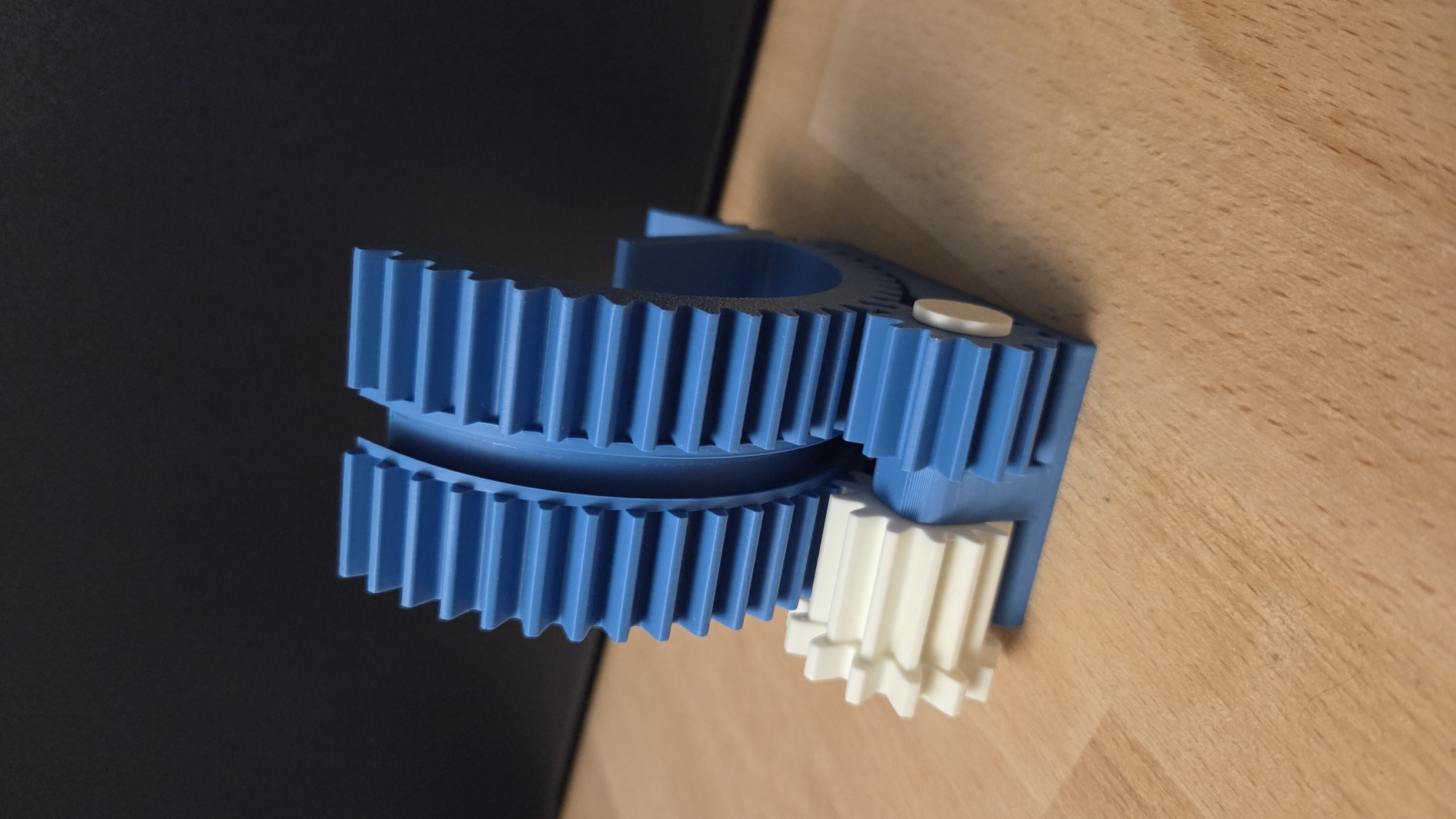 Miniatura 5 do modelo 3D TILT PHONE STAND