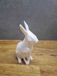 Lapin de Pâques décoratif low poly — photo 3