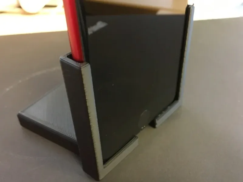 Apple iPhone Car Holder for Cassette Deck