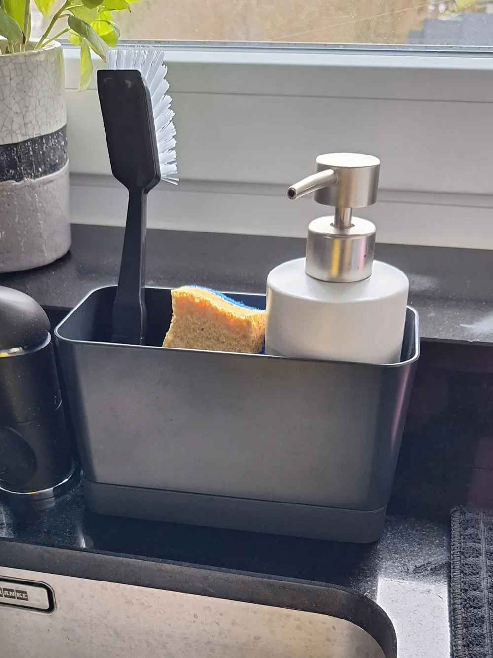 Sink organizer | Sponge dryer (Honeycomb drain) by qwertz - MakerWorld