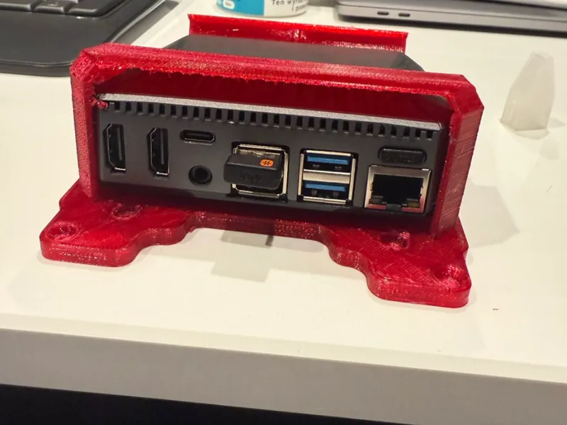 Argon One VESA mount remix v2
