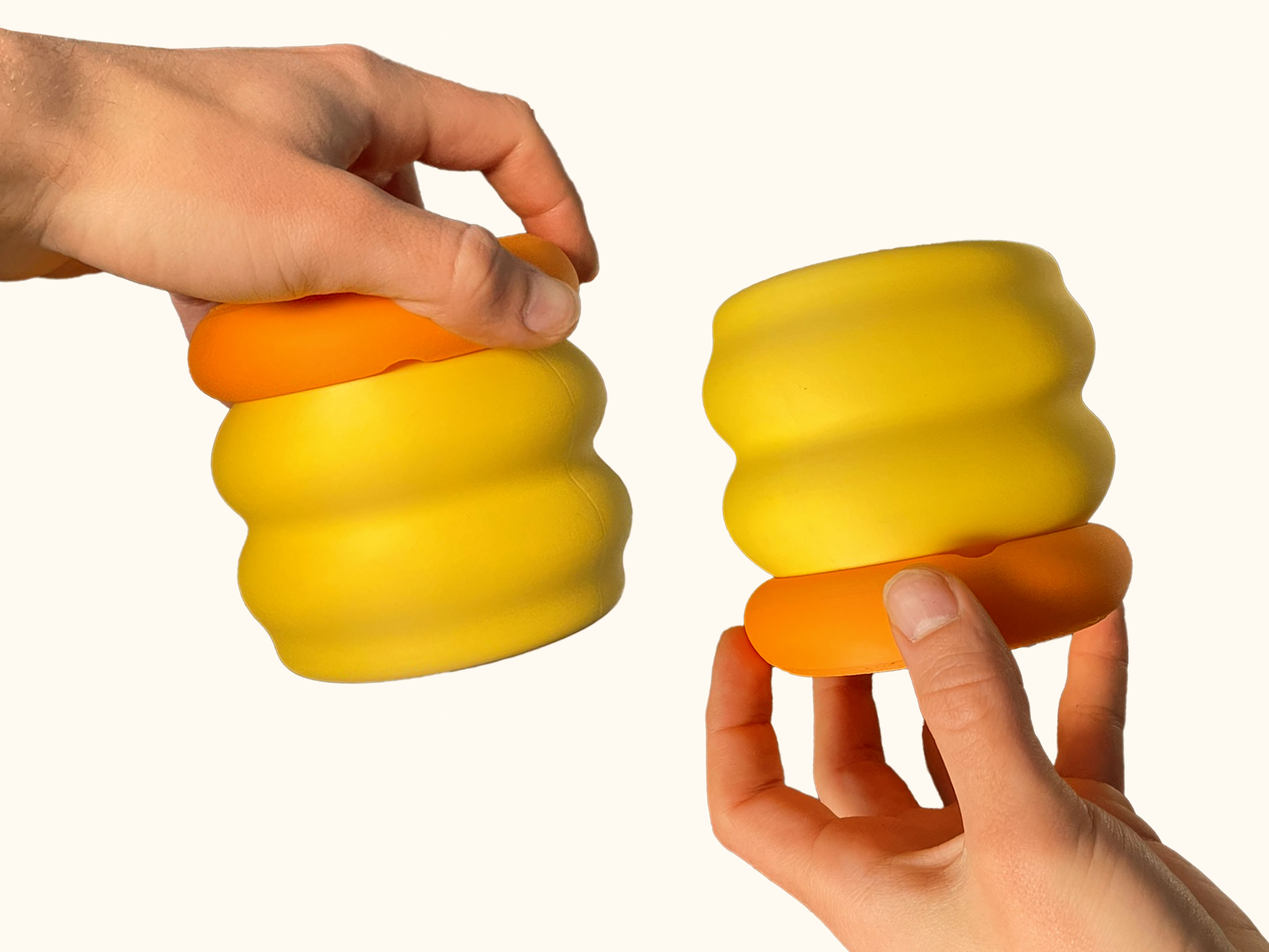 Miniatura 2 do modelo 3D Bumpy Planter & Tray