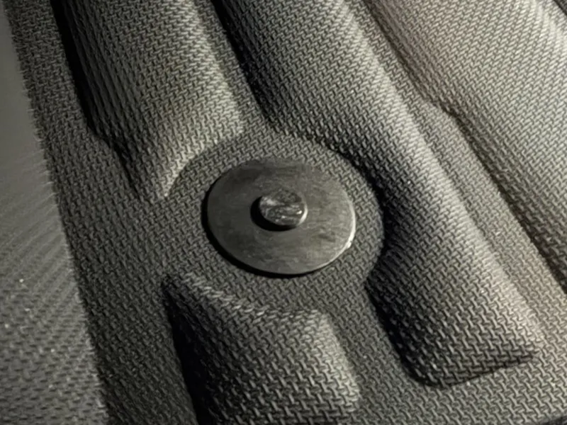 Floor Mat Button / Plug