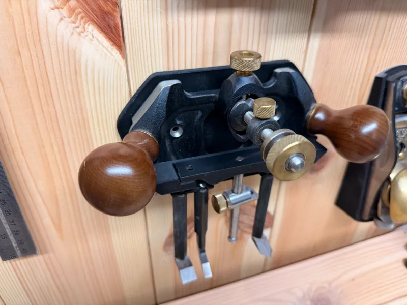 Holder for Veritas router plane