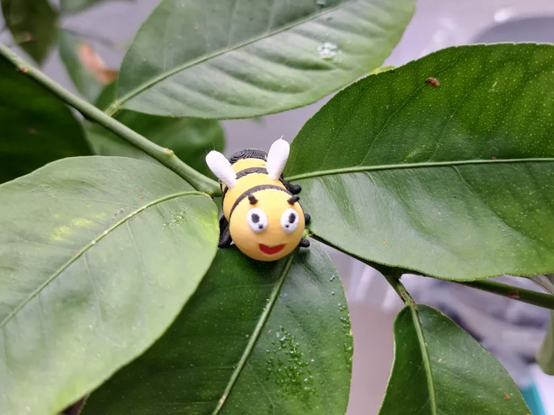 Cute Articulated Bee