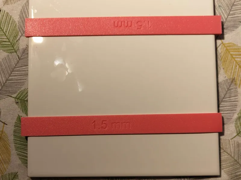 Clay slab guides for rolling in 20cm tiles