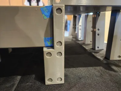 Simplified Display Bin Column