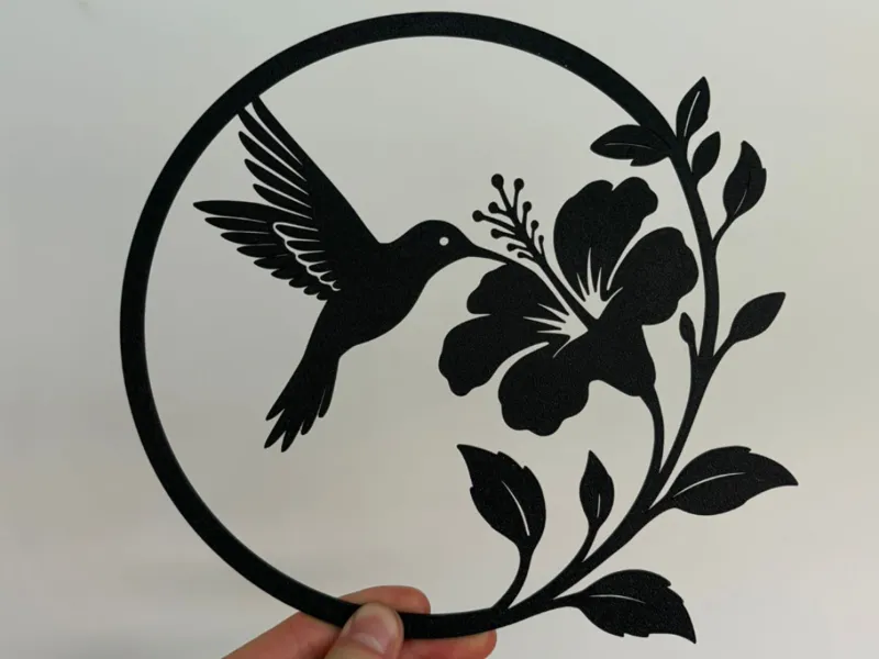 Kolibri mit Hibiskus