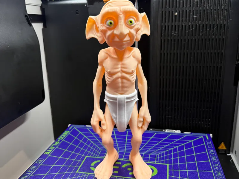 Dobby stehend