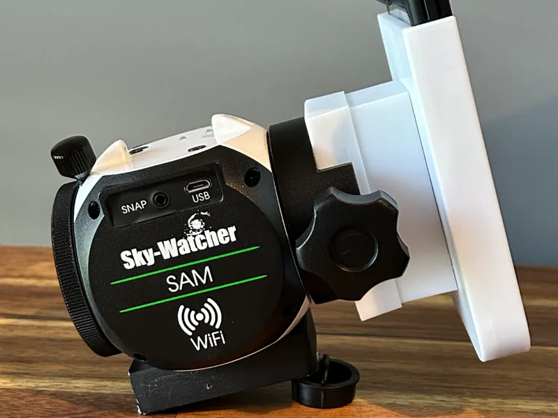 Polar alignment phone holder