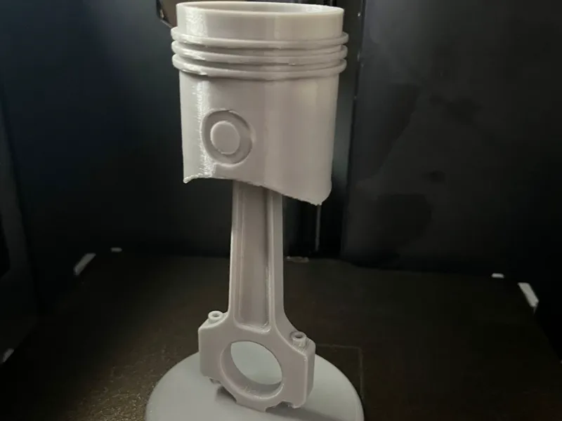 píst 