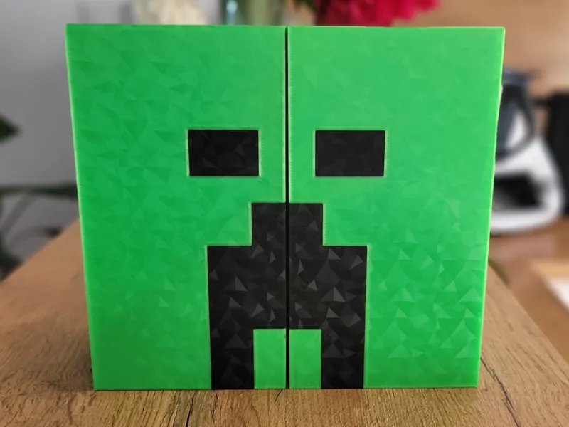 Minecraft Creeper - Display Stand for Kinder Joy