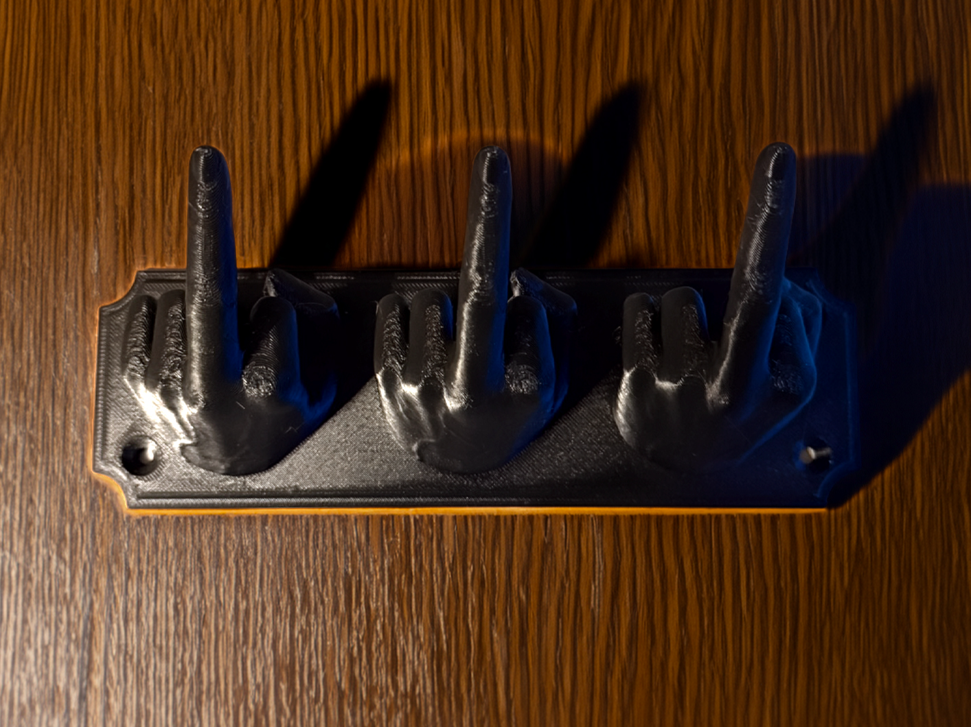 Finger key / towel hook