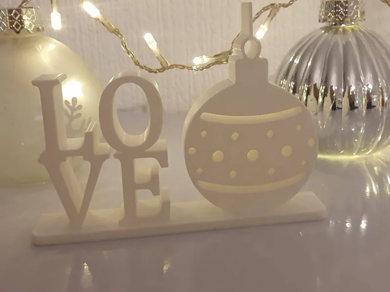 Bauble Themed Love Sign 5