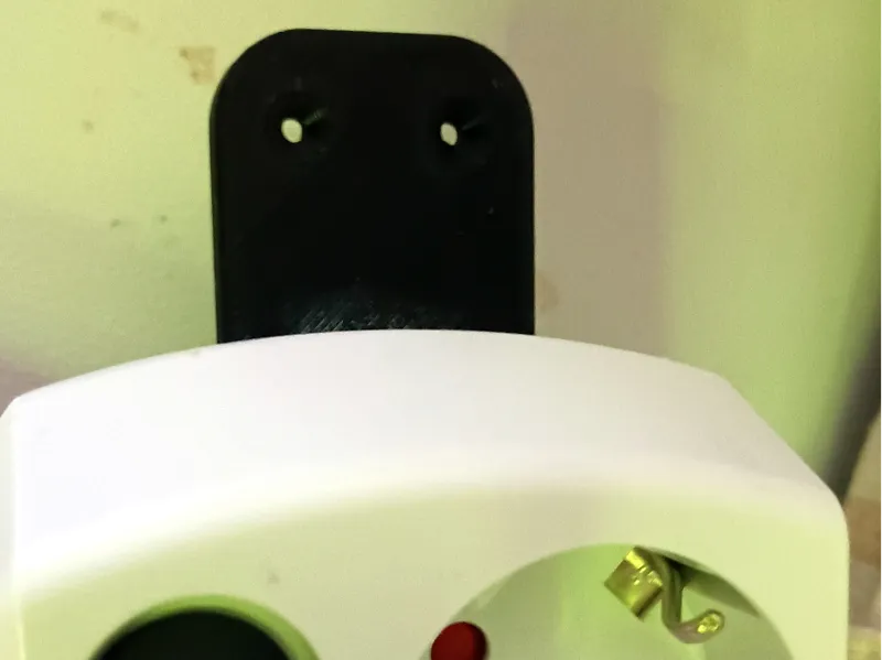Simple Power Strip Mounts