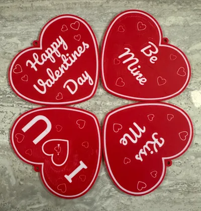 Happy Valentine's Day Hanging Signs