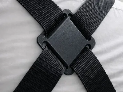 Cross Strap Buckle