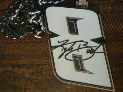 Kyle Busch #8 Hype Chain