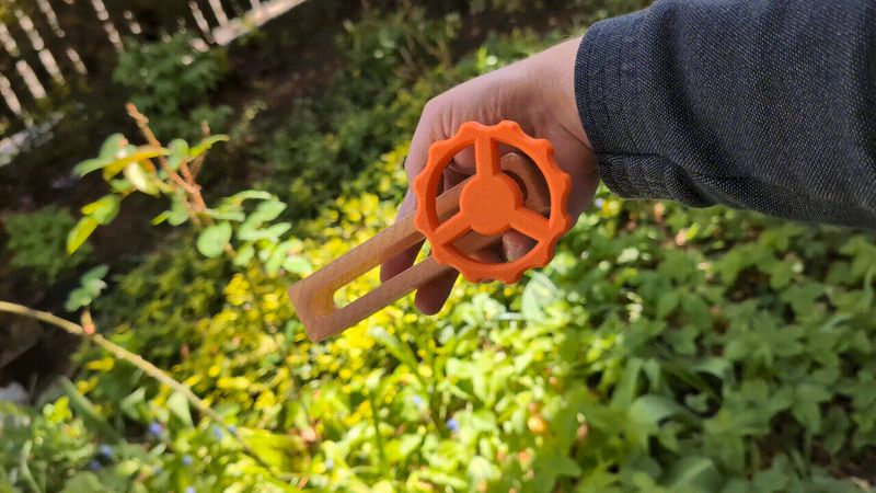 Gear fidget toy for a baby