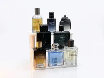 Estante o repisa: Display Shelf for Fragrances — vista de referencia 3