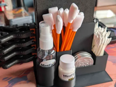 Card Clean & Press Storage Station