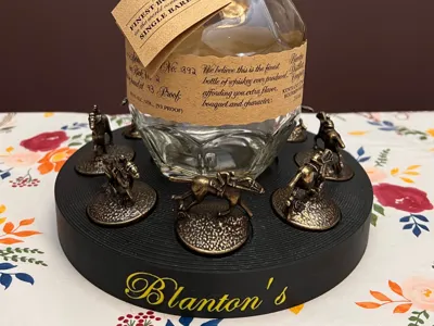 Blanton's Display Base for Stoppers and Bottle