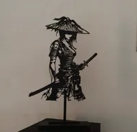 Guerrière samouraï japonaise, à poser ou en décor mural — photo 2