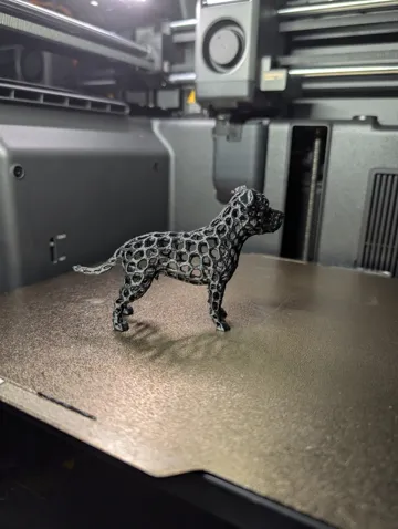 Figura decorativa: Stylized Voronoi Staffbull Dog Geometric Sculpture — vista de referencia 3