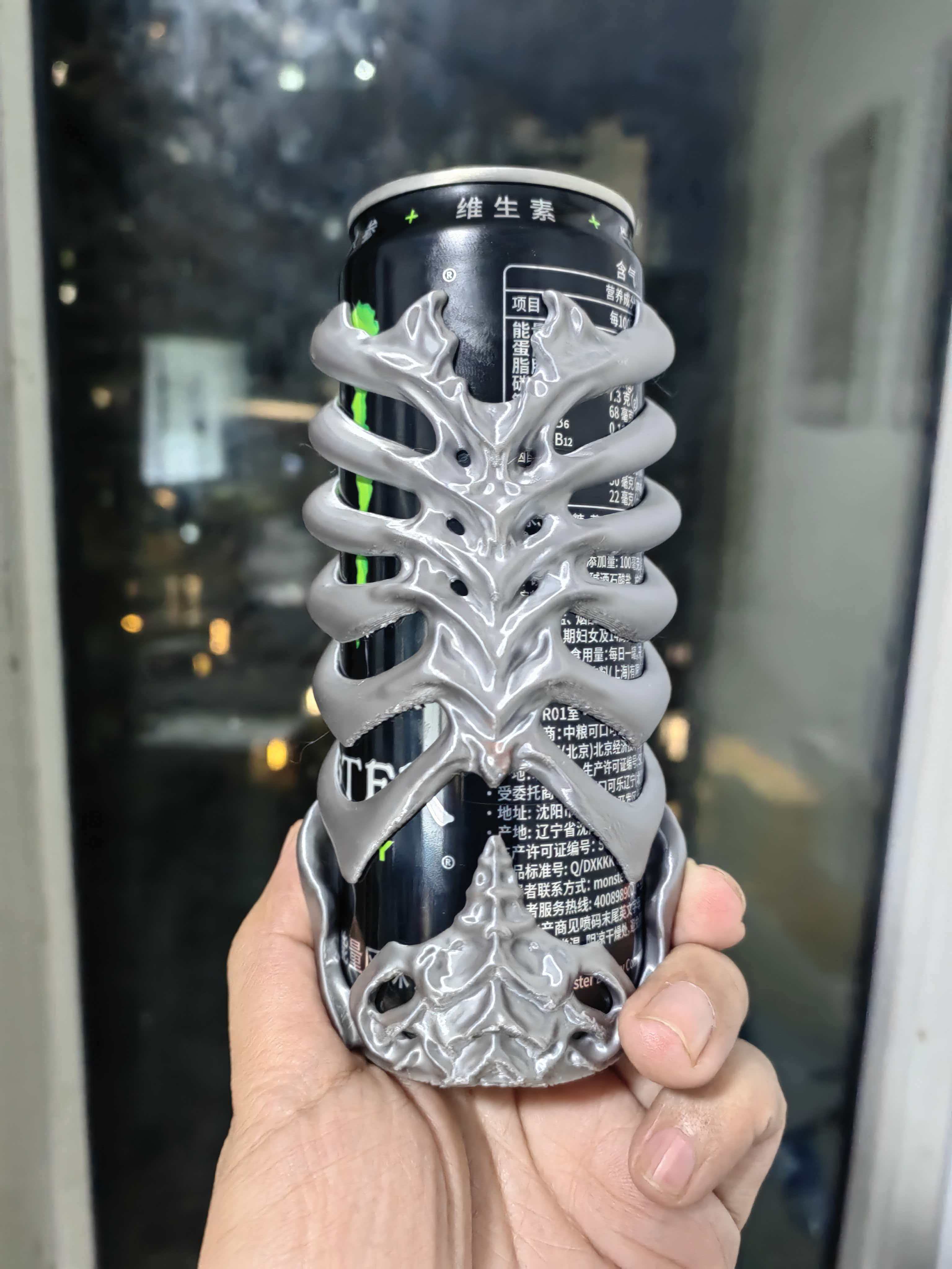 Miniatura 2 do modelo 3D 3套 易拉罐  长易拉罐 装饰