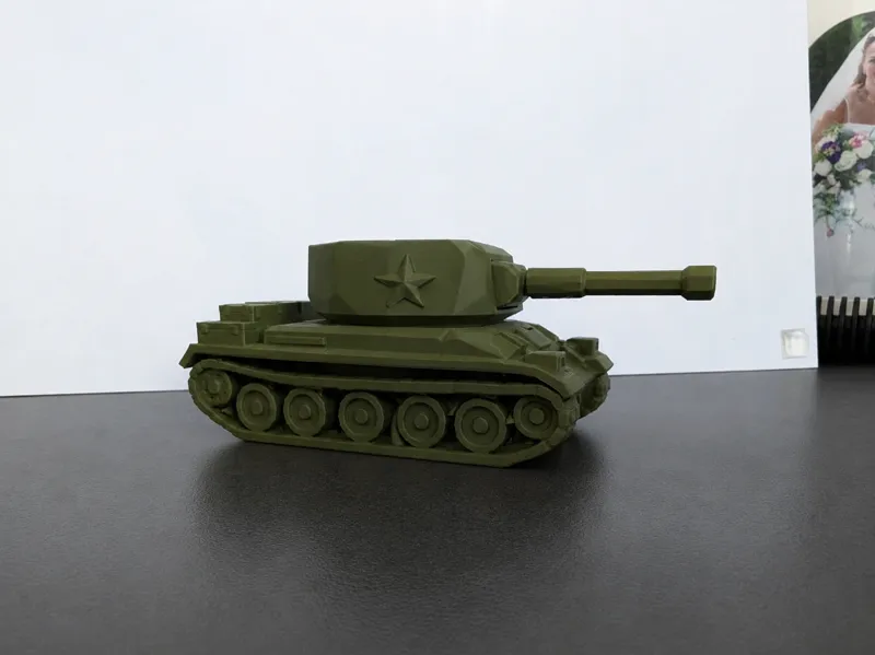 Low Poly Military Tank