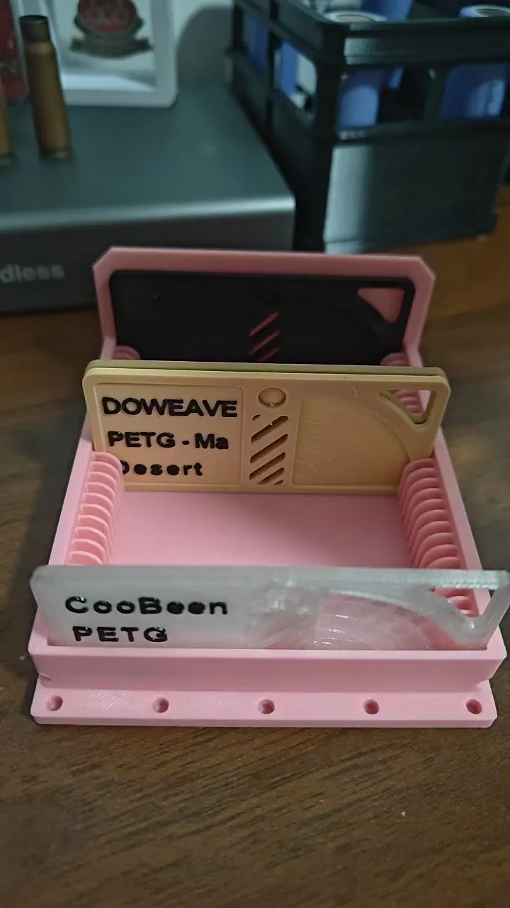 Miniatura 2 do modelo 3D 带有透明度、薄壁、圆锥测试的色卡，色卡集成字体，可通过拓竹切片软件进行修改