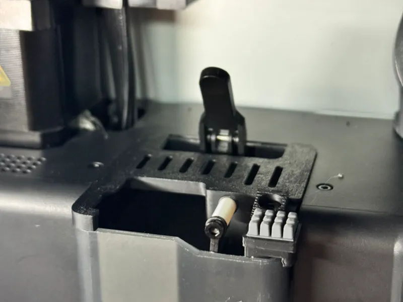 X1C better nozzle cleaning and anti-splash