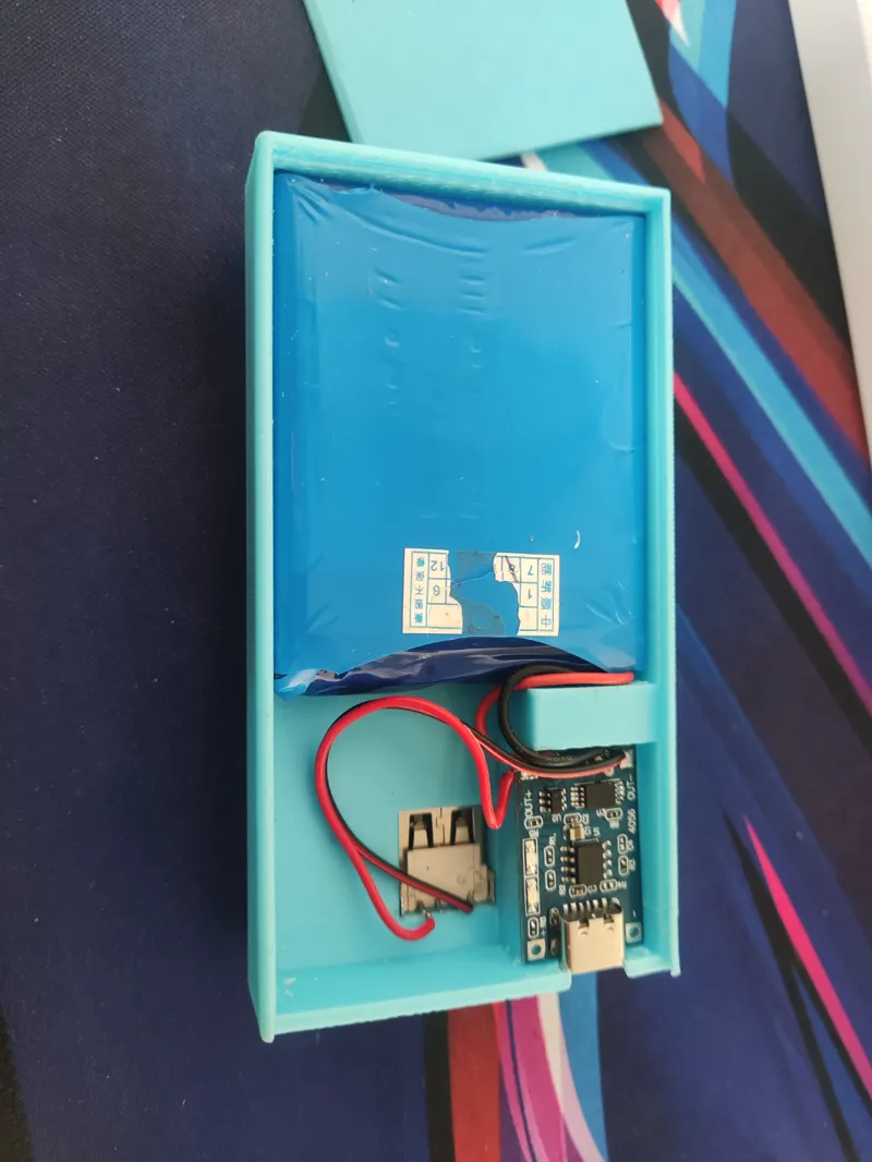 WiFi棒子电源盒子5000mA