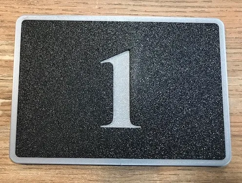 PLAQUE DE NUMERO DE MAISON