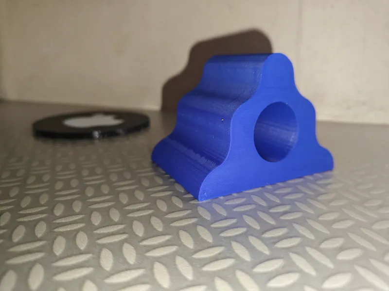 iPhone holder (Hikawa Phone Grip & Stand)
