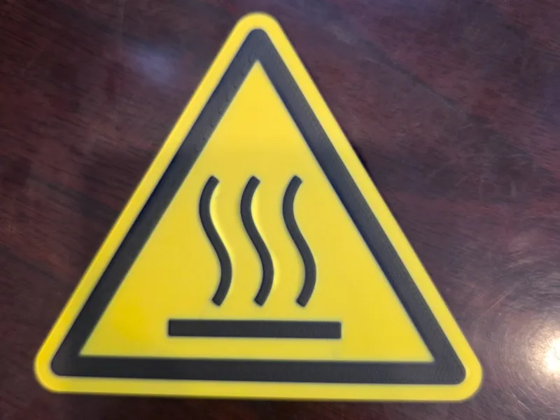 Heiße Oberfläche Warnschild W017 DIN EN ISO 7010