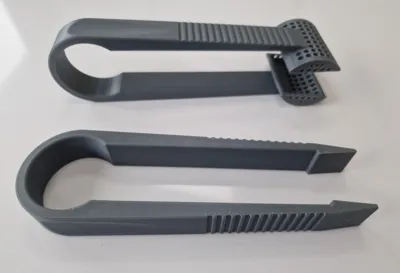 Tongs