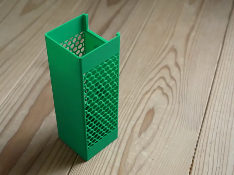 Compact Poop Chute with Honeycomb Mesh