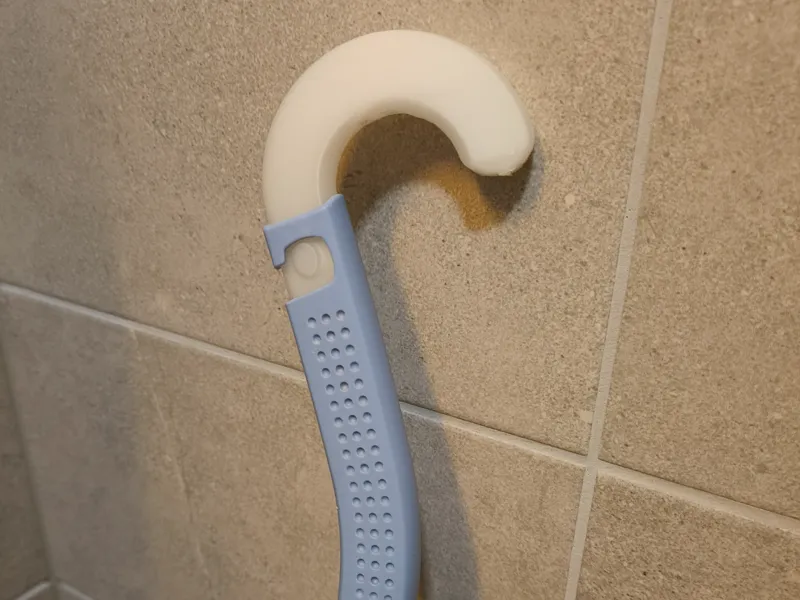 Floor drying mop hanger