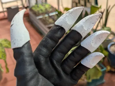 Garden Claws