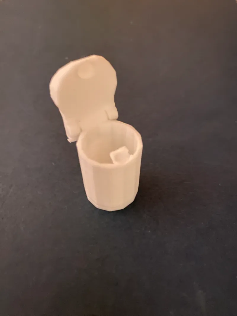 Low poly trash can V3 with magnets (or not)