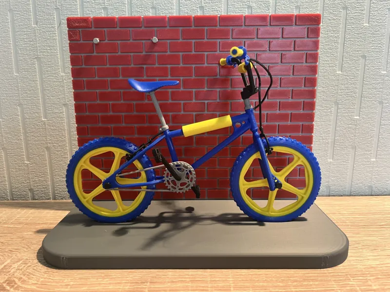 Raleigh Burner Display Stand