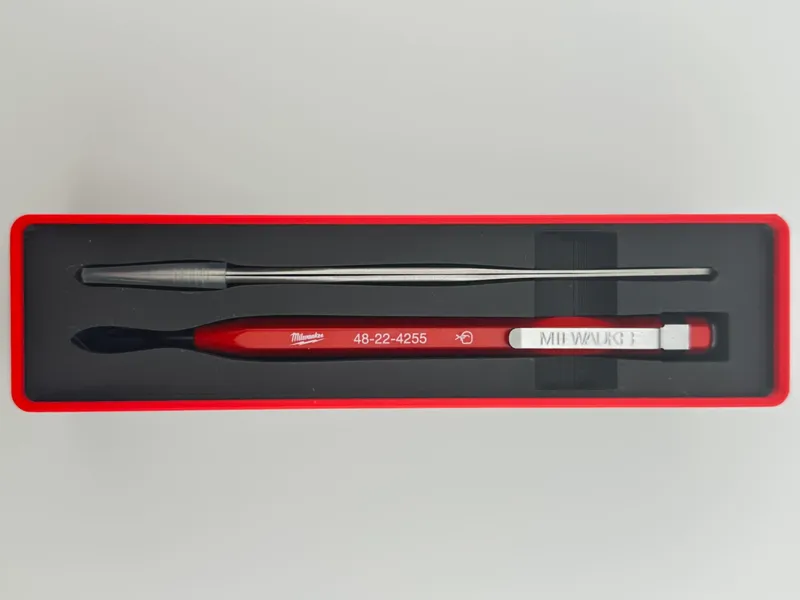 Milwaukee Deburring Tool Tweezers Gridfinity (SGS)