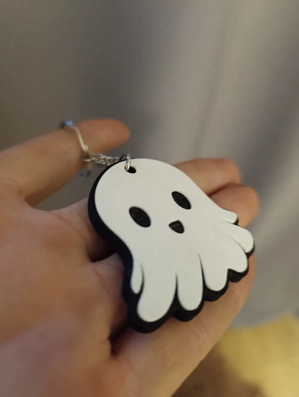 Halloween Ghost keychain by MagiikDesign - MakerWorld