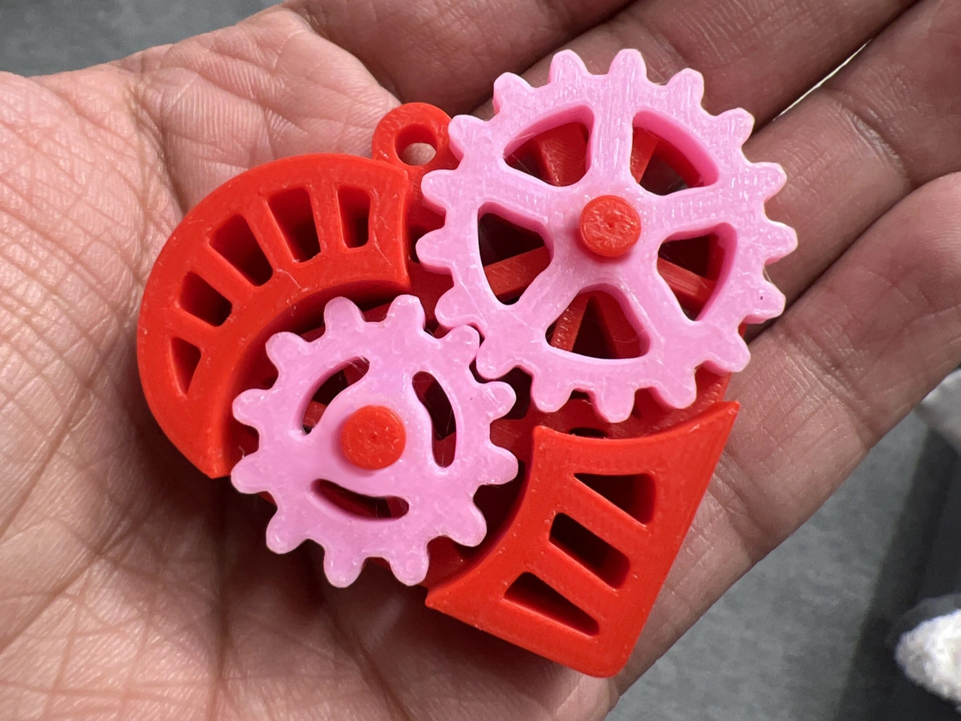 Gears heart fidget toy keychain