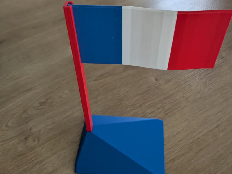 drapeau 18cm