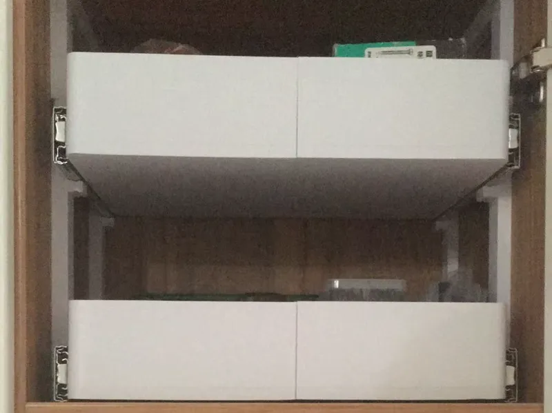 免钉柜内滑轨抽屉