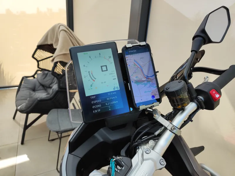 Kove 800x dashboard navigation adaptor for phone